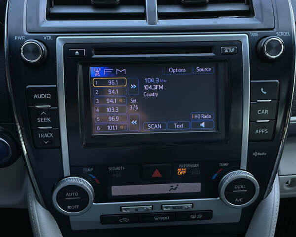 Красный Тойота Камри, объемом двигателя 2.5 л и пробегом 198 тыс. км за 11500 $, фото 20 на Automoto.ua