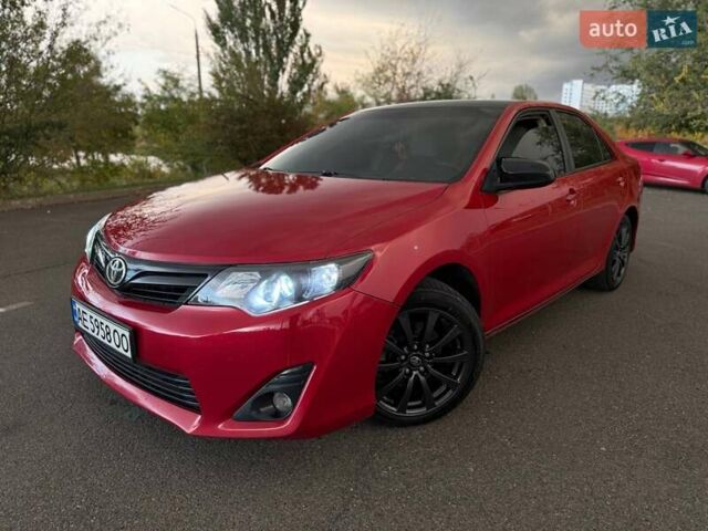 Тойота Камри 2013 в Кривом Роге на Automoto.ua Красный Тойота Камри, объемом двигателя 2.5 л и пробегом 177 тыс. км за 10700 $, фото 8 на Automoto.ua