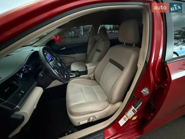 Тойота Камри 2013 в Кривом Роге на Automoto.ua Красный Тойота Камри, объемом двигателя 2.5 л и пробегом 177 тыс. км за 10700 $, фото 26 на Automoto.ua