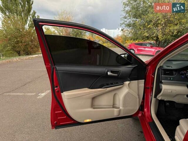 Тойота Камри 2013 в Кривом Роге на Automoto.ua Красный Тойота Камри, объемом двигателя 2.5 л и пробегом 177 тыс. км за 10700 $, фото 28 на Automoto.ua