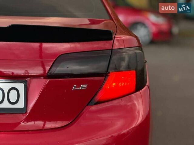 Тойота Камри 2013 в Кривом Роге на Automoto.ua Красный Тойота Камри, объемом двигателя 2.5 л и пробегом 177 тыс. км за 10700 $, фото 18 на Automoto.ua