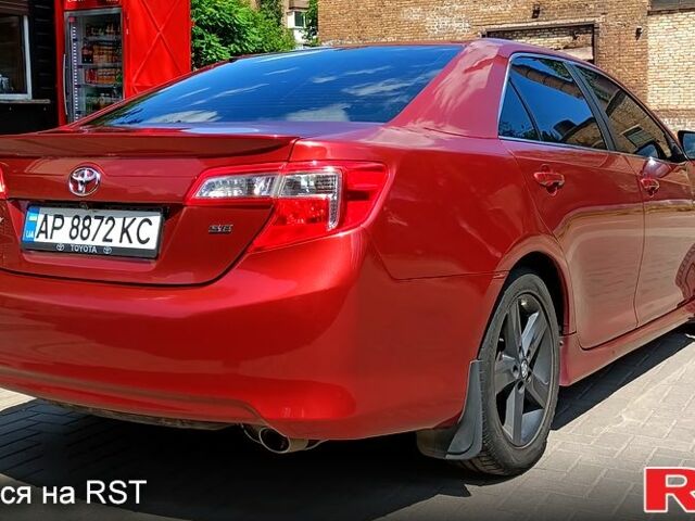 Червоний Тойота Камрі, об'ємом двигуна 2.5 л та пробігом 230 тис. км за 10000 $, фото 2 на Automoto.ua