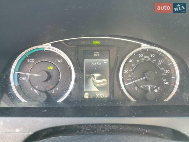 Красный Тойота Камри, объемом двигателя 2.5 л и пробегом 145 тыс. км за 3000 $, фото 8 на Automoto.ua