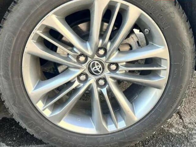 Красный Тойота Камри, объемом двигателя 2.49 л и пробегом 162 тыс. км за 11700 $, фото 10 на Automoto.ua