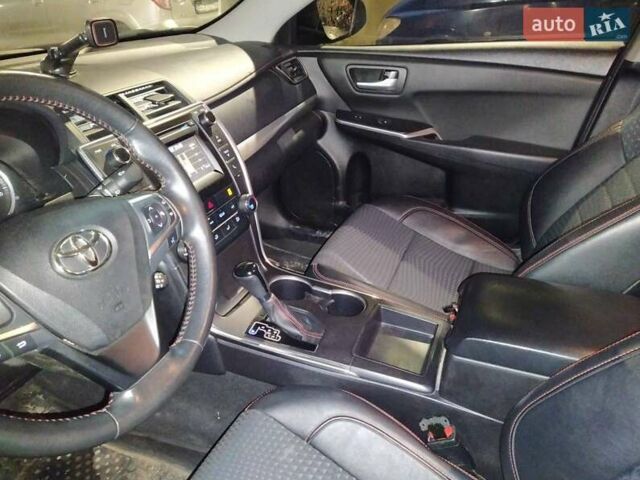 Красный Тойота Камри, объемом двигателя 2.49 л и пробегом 162 тыс. км за 11700 $, фото 8 на Automoto.ua