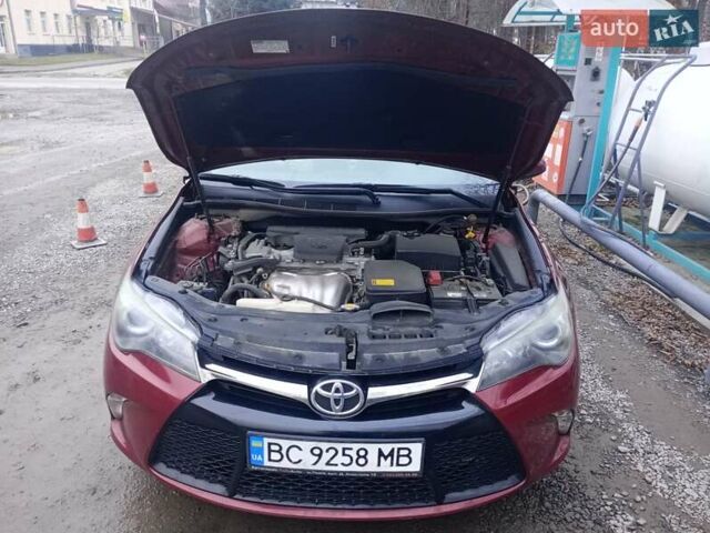 Красный Тойота Камри, объемом двигателя 2.49 л и пробегом 162 тыс. км за 11700 $, фото 5 на Automoto.ua