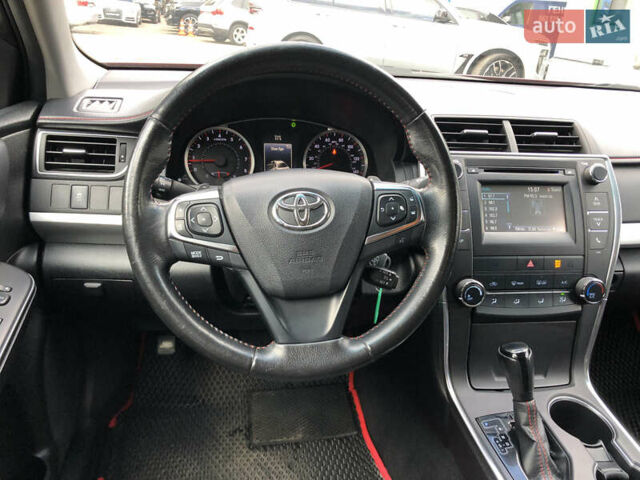 Красный Тойота Камри, объемом двигателя 2.49 л и пробегом 118 тыс. км за 12700 $, фото 14 на Automoto.ua