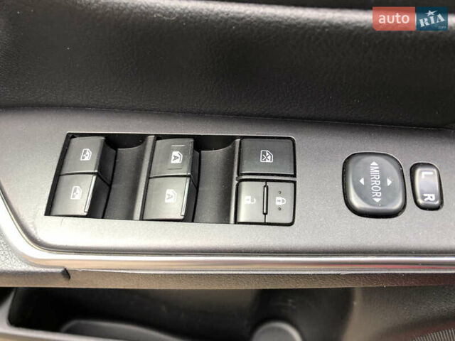 Красный Тойота Камри, объемом двигателя 2.49 л и пробегом 118 тыс. км за 12700 $, фото 26 на Automoto.ua