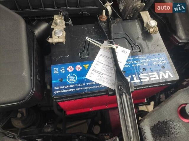 Красный Тойота Камри, объемом двигателя 2.49 л и пробегом 181 тыс. км за 14700 $, фото 16 на Automoto.ua