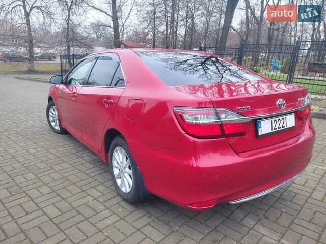 Красный Тойота Камри, объемом двигателя 2.49 л и пробегом 181 тыс. км за 14700 $, фото 1 на Automoto.ua