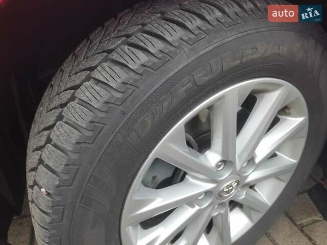 Красный Тойота Камри, объемом двигателя 2.49 л и пробегом 181 тыс. км за 14700 $, фото 15 на Automoto.ua