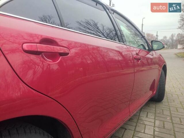 Красный Тойота Камри, объемом двигателя 2.49 л и пробегом 181 тыс. км за 14700 $, фото 3 на Automoto.ua