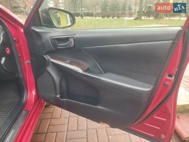 Красный Тойота Камри, объемом двигателя 2.49 л и пробегом 181 тыс. км за 14700 $, фото 49 на Automoto.ua