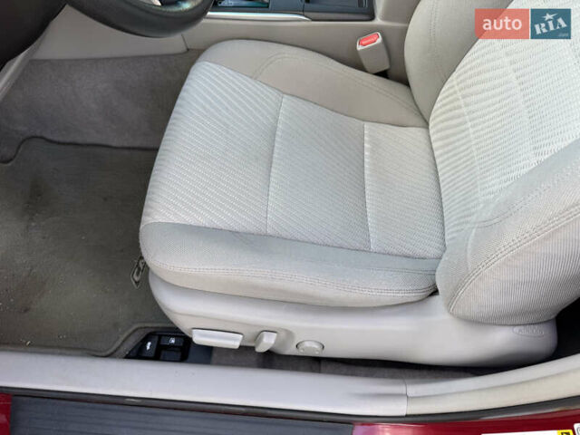 Красный Тойота Камри, объемом двигателя 2.49 л и пробегом 185 тыс. км за 11700 $, фото 30 на Automoto.ua