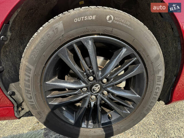 Красный Тойота Камри, объемом двигателя 2.49 л и пробегом 76 тыс. км за 18500 $, фото 1 на Automoto.ua