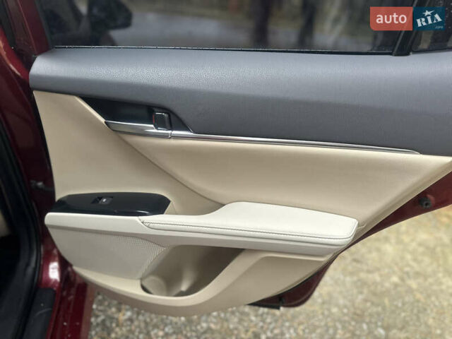 Тойота Камри 2017 в Киеве на Automoto.ua Красный Тойота Камри, объемом двигателя 2.49 л и пробегом 61 тыс. км за 17900 $, фото 14 на Automoto.ua