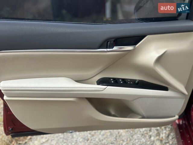 Тойота Камри 2017 в Киеве на Automoto.ua Красный Тойота Камри, объемом двигателя 2.49 л и пробегом 61 тыс. км за 17900 $, фото 9 на Automoto.ua