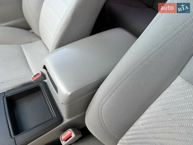 Красный Тойота Камри, объемом двигателя 2.49 л и пробегом 185 тыс. км за 11700 $, фото 35 на Automoto.ua