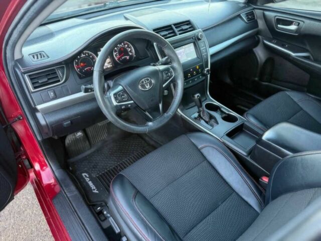 Тойота Камри 2017 в Хмельницком на Automoto.ua Красный Тойота Камри, объемом двигателя 2.5 л и пробегом 67 тыс. км за 11000 $, фото 8 на Automoto.ua