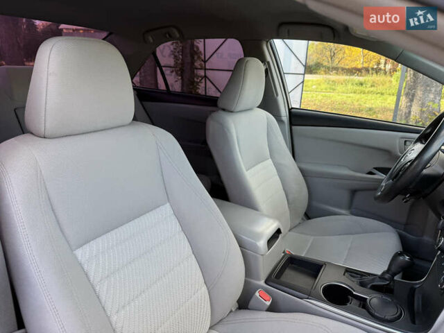 Красный Тойота Камри, объемом двигателя 2.49 л и пробегом 185 тыс. км за 11700 $, фото 51 на Automoto.ua