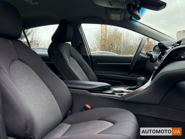 Красный Тойота Камри, объемом двигателя 2.5 л и пробегом 123 тыс. км за 17600 $, фото 9 на Automoto.ua
