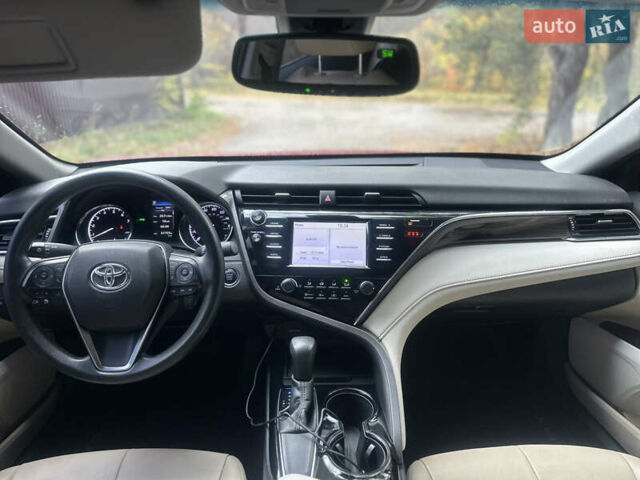 Тойота Камри 2017 в Киеве на Automoto.ua Красный Тойота Камри, объемом двигателя 2.49 л и пробегом 61 тыс. км за 17900 $, фото 19 на Automoto.ua
