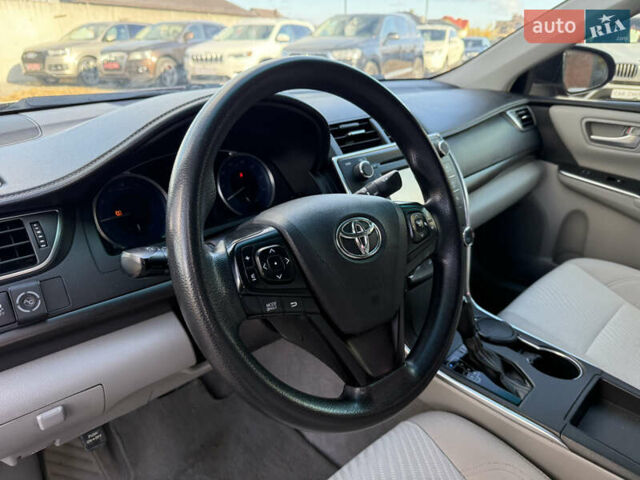 Красный Тойота Камри, объемом двигателя 2.49 л и пробегом 185 тыс. км за 11700 $, фото 33 на Automoto.ua