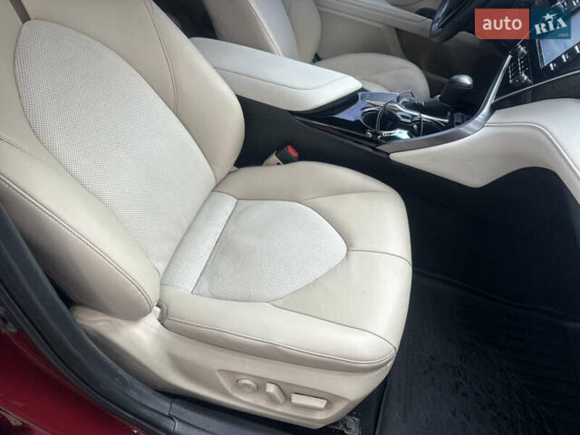 Тойота Камри 2017 в Киеве на Automoto.ua Красный Тойота Камри, объемом двигателя 2.49 л и пробегом 61 тыс. км за 17900 $, фото 16 на Automoto.ua