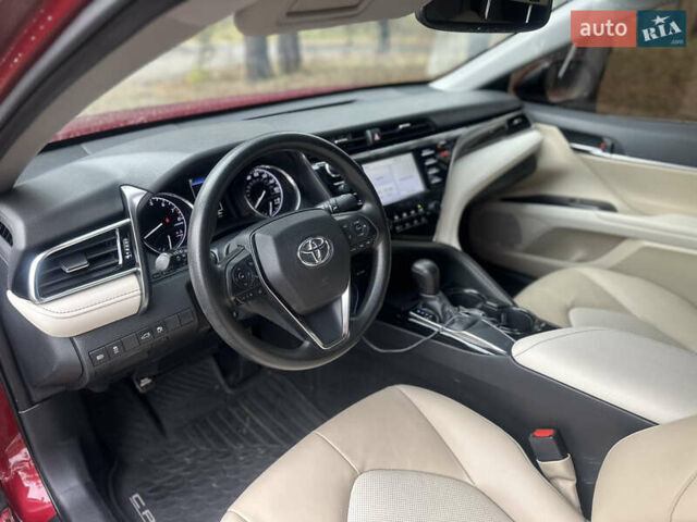 Тойота Камри 2017 в Киеве на Automoto.ua Красный Тойота Камри, объемом двигателя 2.49 л и пробегом 61 тыс. км за 17900 $, фото 12 на Automoto.ua