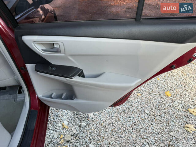 Красный Тойота Камри, объемом двигателя 2.49 л и пробегом 185 тыс. км за 11700 $, фото 45 на Automoto.ua