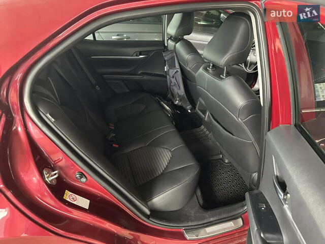 Червоний Тойота Камрі, об'ємом двигуна 2.5 л та пробігом 130 тис. км за 18300 $, фото 2 на Automoto.ua
