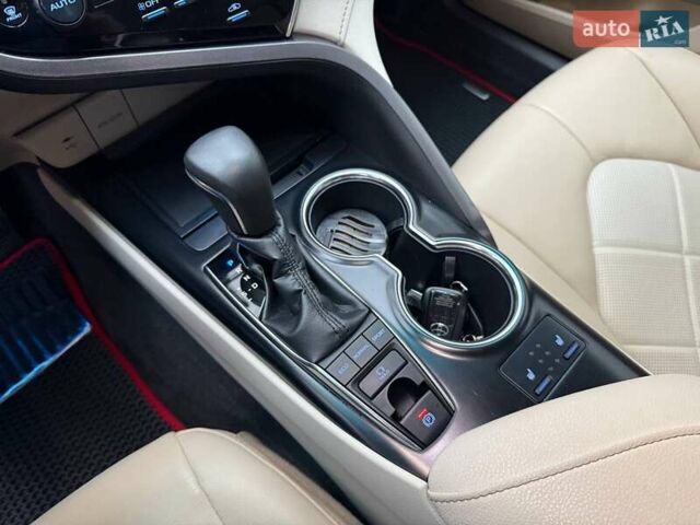 Красный Тойота Камри, объемом двигателя 2.49 л и пробегом 40 тыс. км за 22990 $, фото 26 на Automoto.ua