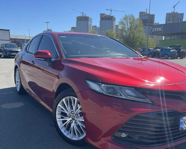 Красный Тойота Камри, объемом двигателя 2.49 л и пробегом 77 тыс. км за 23700 $, фото 2 на Automoto.ua