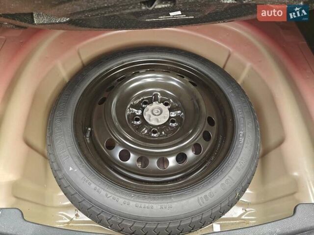 Красный Тойота Камри, объемом двигателя 2.49 л и пробегом 136 тыс. км за 24000 $, фото 29 на Automoto.ua