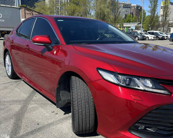 Красный Тойота Камри, объемом двигателя 2.49 л и пробегом 77 тыс. км за 23700 $, фото 4 на Automoto.ua