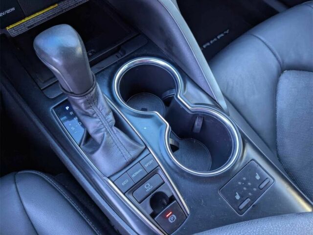 Красный Тойота Камри, объемом двигателя 3.5 л и пробегом 49 тыс. км за 3800 $, фото 10 на Automoto.ua