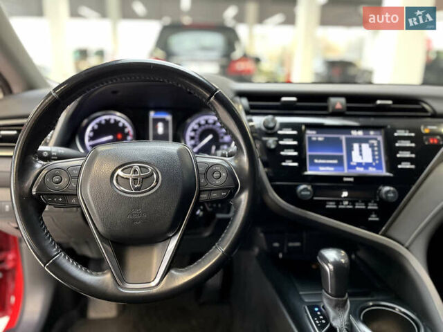 Тойота Камри 2020 в Хмельницком на Automoto.ua Красный Тойота Камри, объемом двигателя 2.49 л и пробегом 142 тыс. км за 20400 $, фото 13 на Automoto.ua