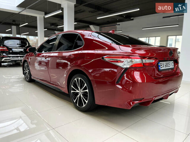 Тойота Камри 2020 в Хмельницком на Automoto.ua Красный Тойота Камри, объемом двигателя 2.49 л и пробегом 142 тыс. км за 20400 $, фото 8 на Automoto.ua