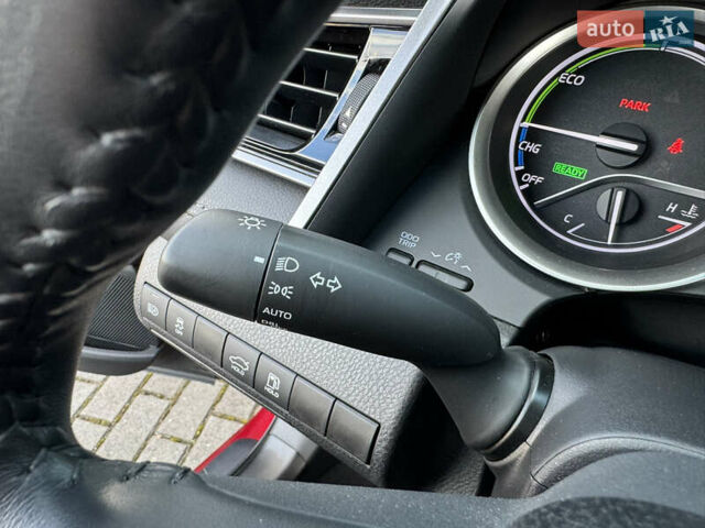 Красный Тойота Камри, объемом двигателя 2.5 л и пробегом 48 тыс. км за 28500 $, фото 99 на Automoto.ua