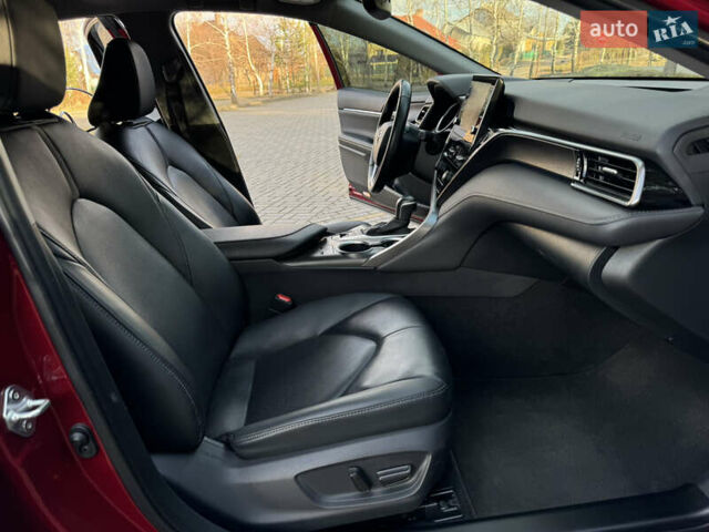 Красный Тойота Камри, объемом двигателя 2.5 л и пробегом 48 тыс. км за 28500 $, фото 113 на Automoto.ua