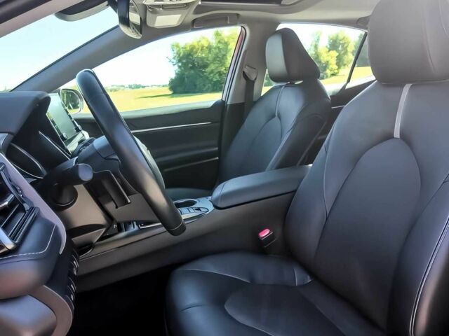 Тойота Камри 2021 в Киеве на Automoto.ua Красный Тойота Камри, объемом двигателя 2.5 л и пробегом 14 тыс. км за 18300 $, фото 9 на Automoto.ua