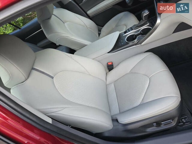 Красный Тойота Камри, объемом двигателя 2.49 л и пробегом 49 тыс. км за 32900 $, фото 27 на Automoto.ua