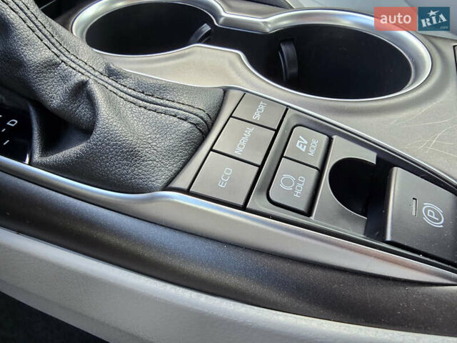 Красный Тойота Камри, объемом двигателя 2.49 л и пробегом 49 тыс. км за 32900 $, фото 35 на Automoto.ua