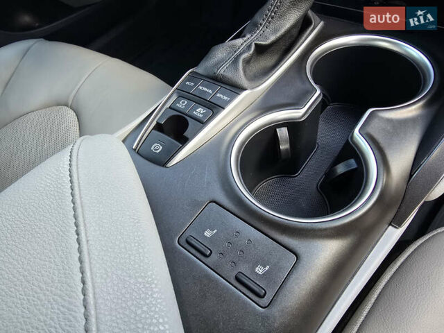 Красный Тойота Камри, объемом двигателя 2.49 л и пробегом 49 тыс. км за 32900 $, фото 28 на Automoto.ua