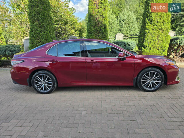 Красный Тойота Камри, объемом двигателя 2.49 л и пробегом 49 тыс. км за 32900 $, фото 5 на Automoto.ua