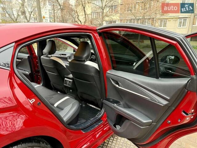 Красный Тойота Камри, объемом двигателя 2.49 л и пробегом 10 тыс. км за 36500 $, фото 33 на Automoto.ua