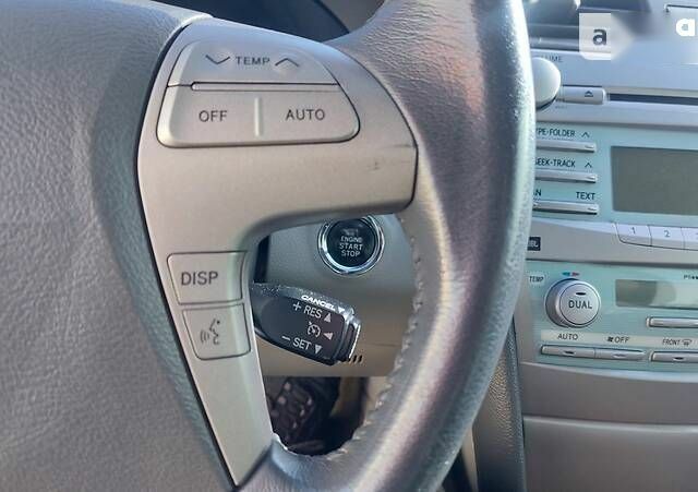 Тойота Камри, объемом двигателя 0 л и пробегом 144 тыс. км за 10400 $, фото 14 на Automoto.ua