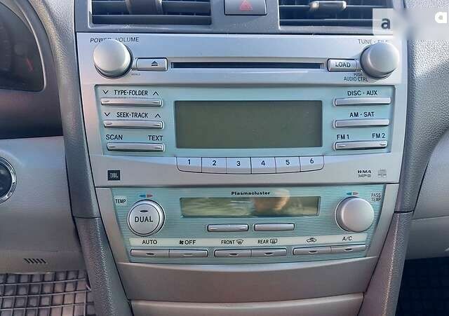 Тойота Камри, объемом двигателя 0 л и пробегом 144 тыс. км за 10400 $, фото 10 на Automoto.ua