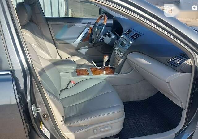 Тойота Камри, объемом двигателя 0 л и пробегом 144 тыс. км за 10400 $, фото 7 на Automoto.ua