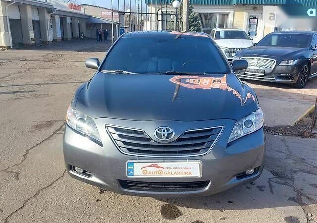 Тойота Камри, объемом двигателя 0 л и пробегом 144 тыс. км за 10400 $, фото 1 на Automoto.ua